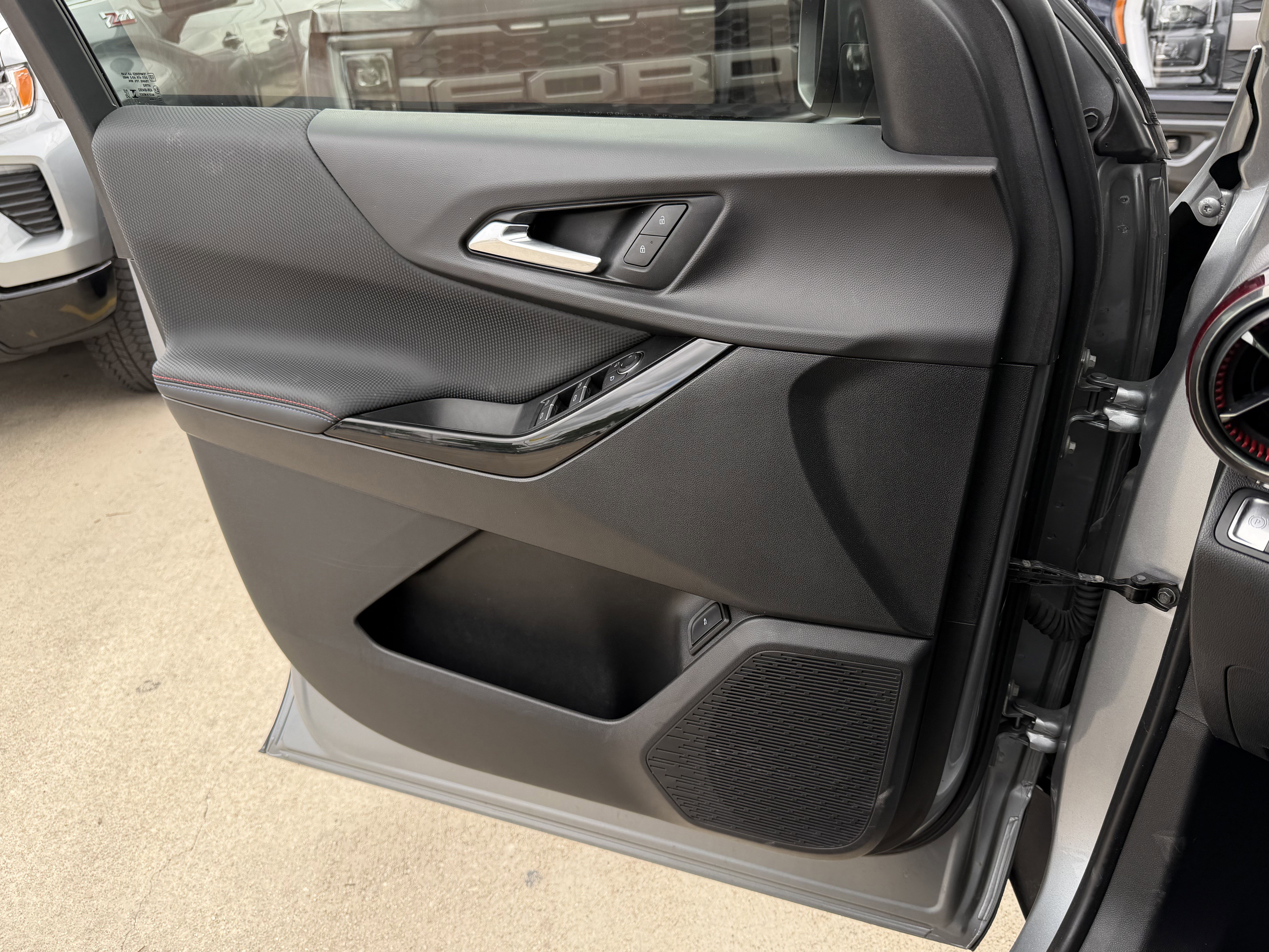 Used 2026 Chevrolet Equinox RS image 23