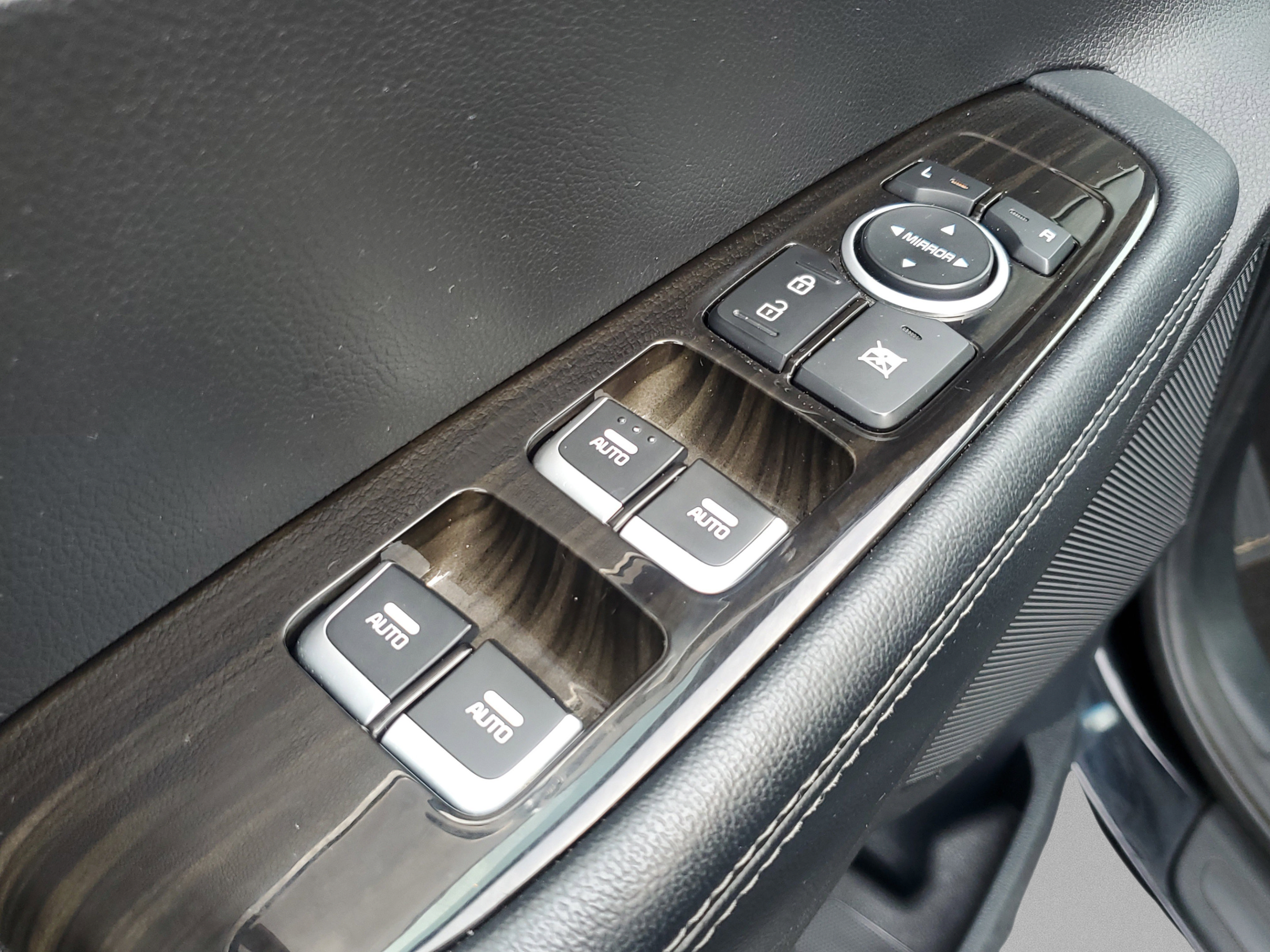 Used 2019 Kia Sorento S AWD/4WD image 19