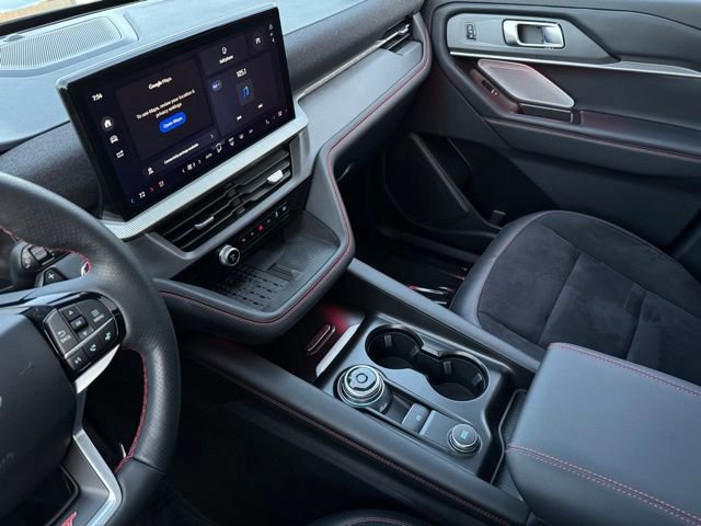 Certified 2025 Ford Explorer ST image 19