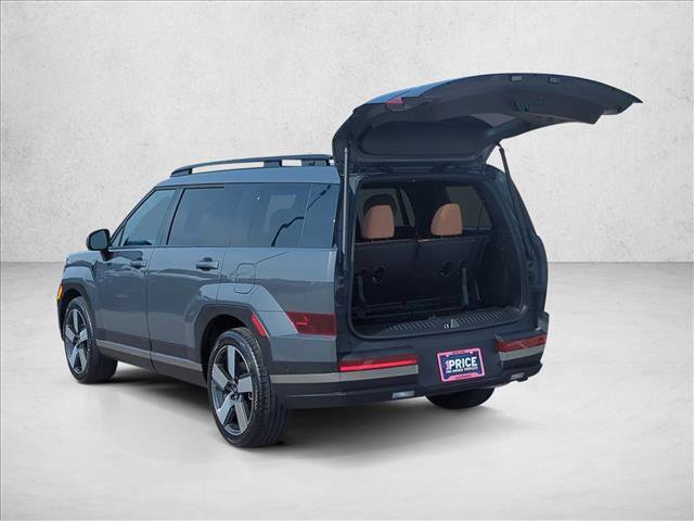 Used 2025 Hyundai Santa Fe Limited image 5