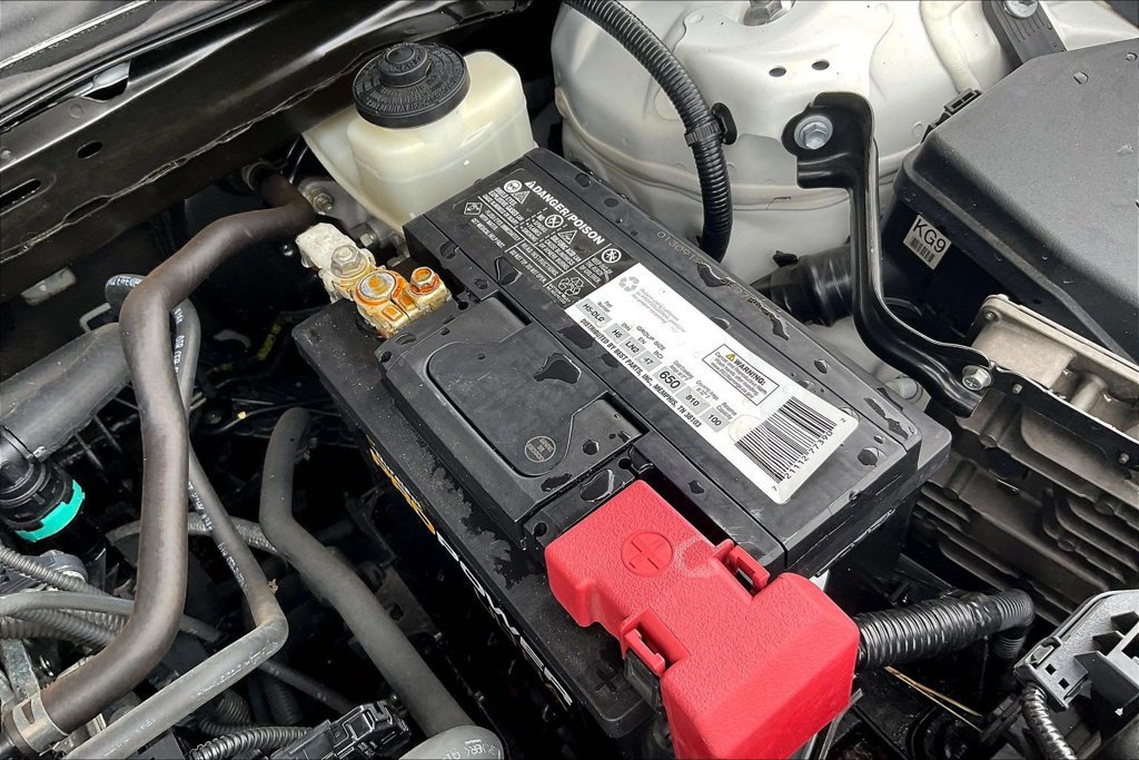 Used 2020 Toyota Camry SE FWD image 31