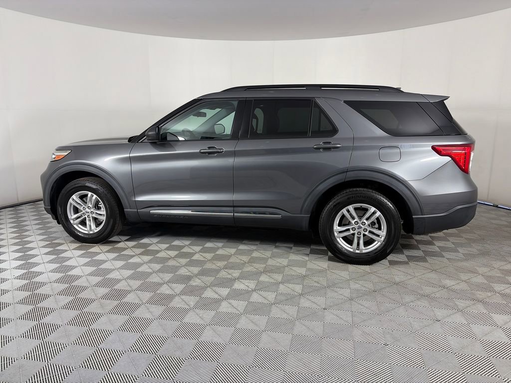 Certified 2022 Ford Explorer XLT AWD/4WD image 4