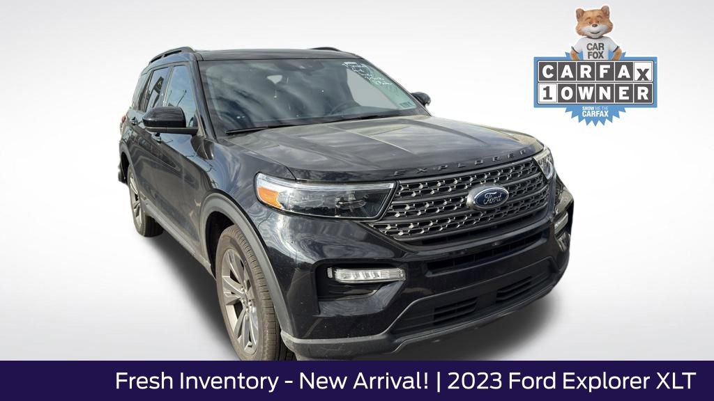 Certified 2023 Ford Explorer XLT w/ Equipment Group 202A image 1