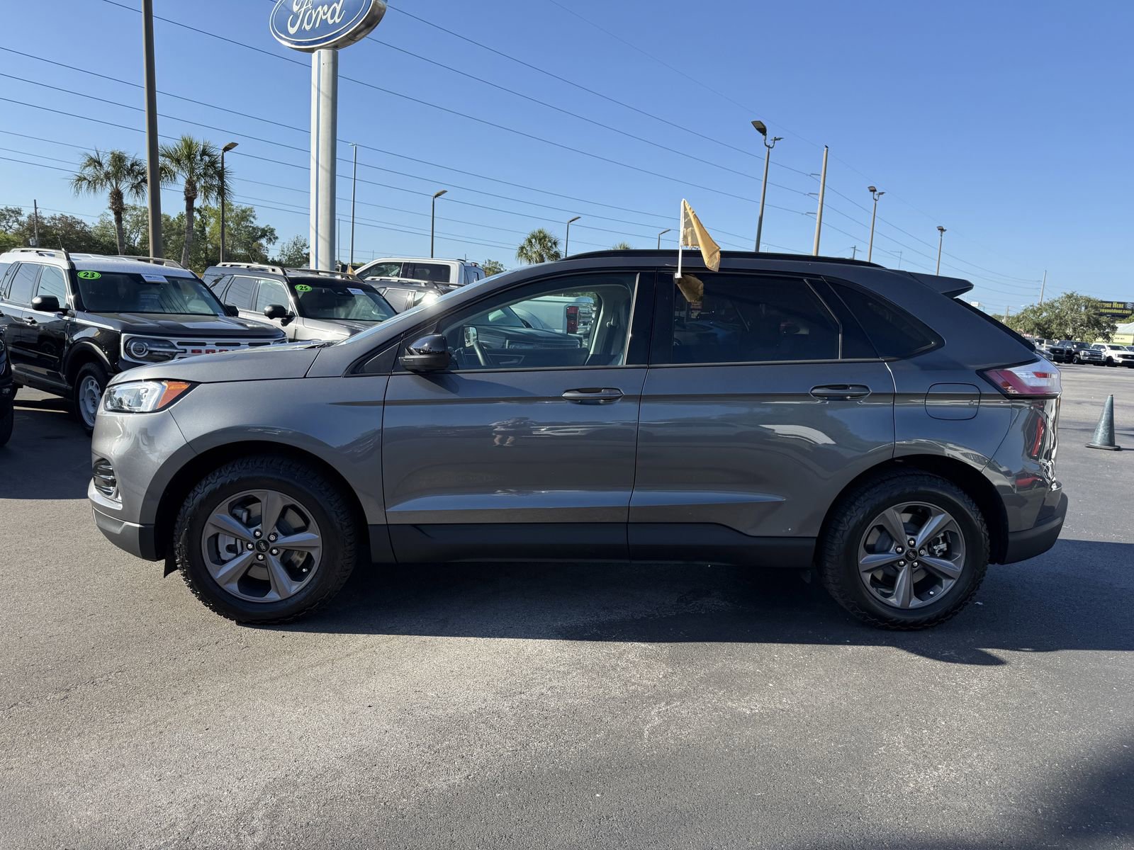 Certified 2024 Ford Edge SEL w/ Sport Appearance Package image 7