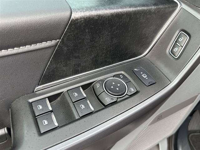 Certified 2025 Ford F250 XLT w/ Black Appearance Package AWD/4WD image 13