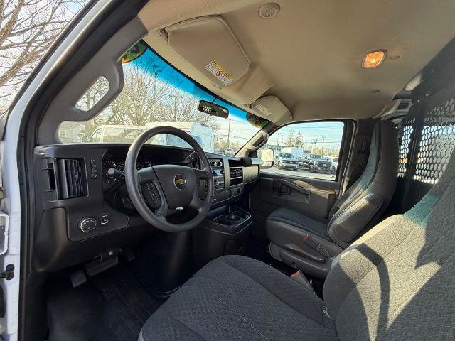 Used 2024 Chevrolet Express 2500 w/ Driver Convenience Package RWD image 7