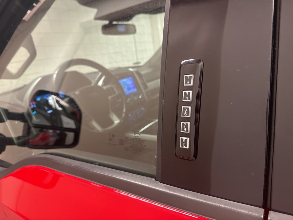 Certified 2020 Ford F250 Lariat w/ Lariat Ultimate Package image 48