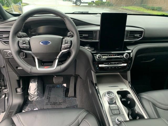 Certified 2022 Ford Explorer ST w/ Equipment Group 401A image 21