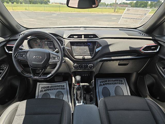 Used 2023 Chevrolet TrailBlazer RS w/ Convenience Package AWD/4WD image 11