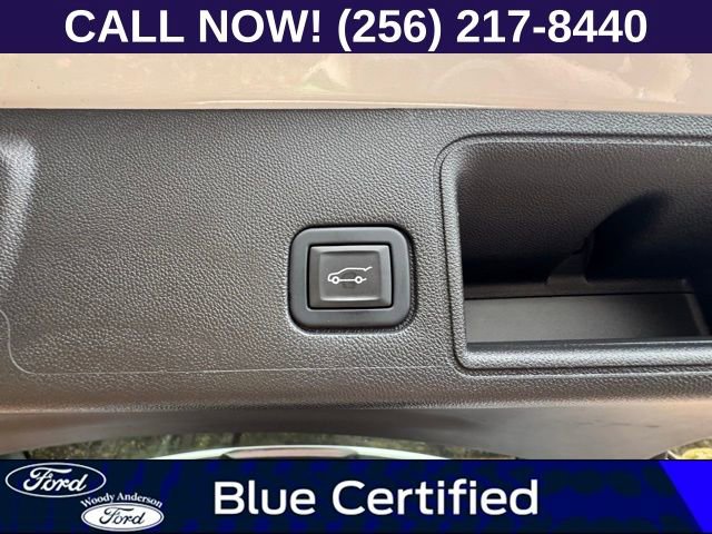 Used 2022 GMC Terrain SLT image 40