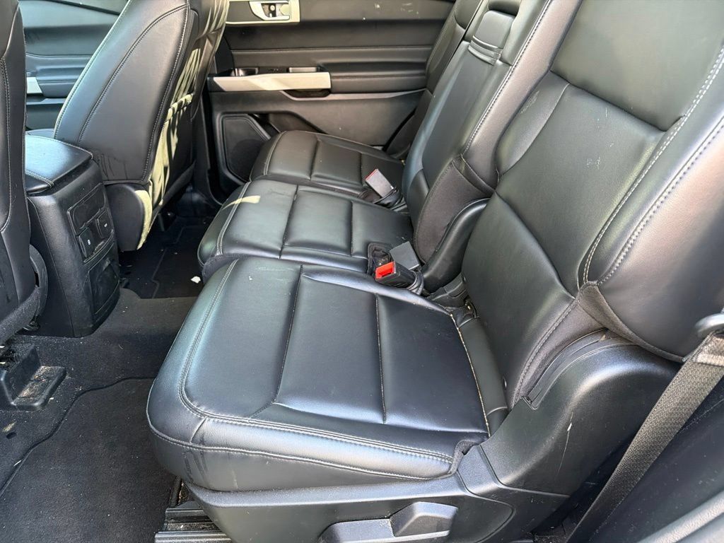 Certified 2023 Ford Explorer XLT w/ Equipment Group 202A AWD/4WD image 8