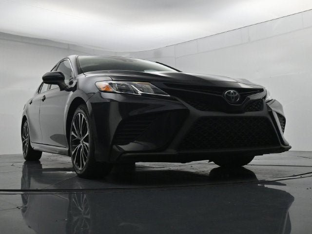 Used 2020 Toyota Camry SE FWD image 39