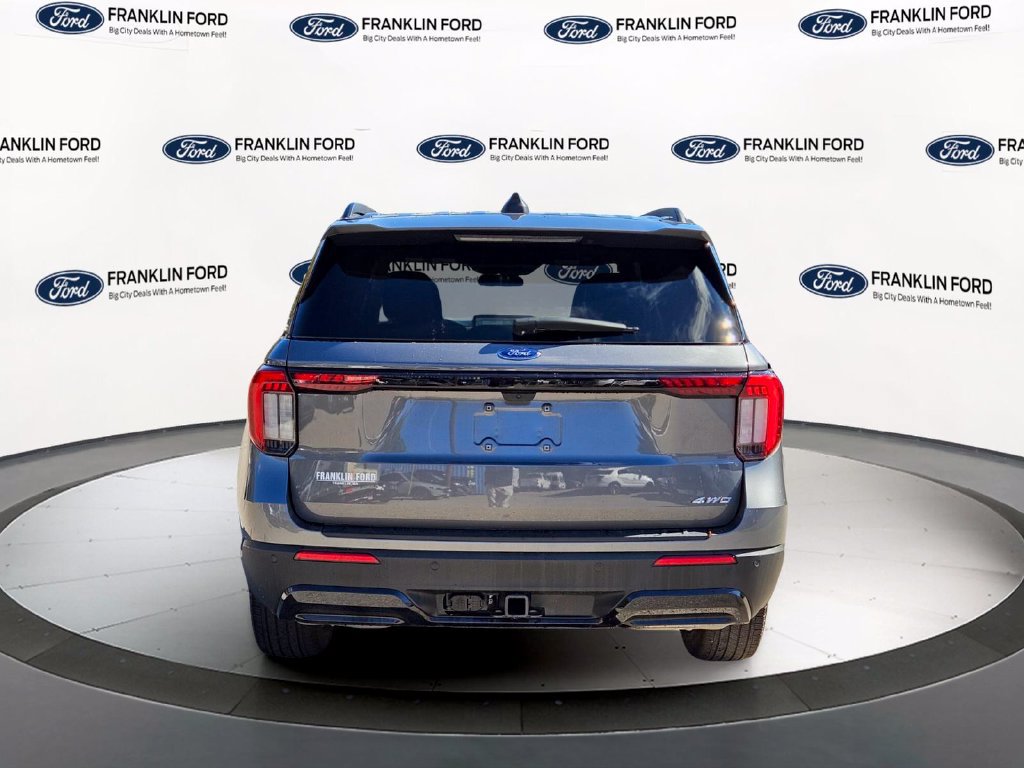 Certified 2025 Ford Explorer ST-Line AWD/4WD image 4