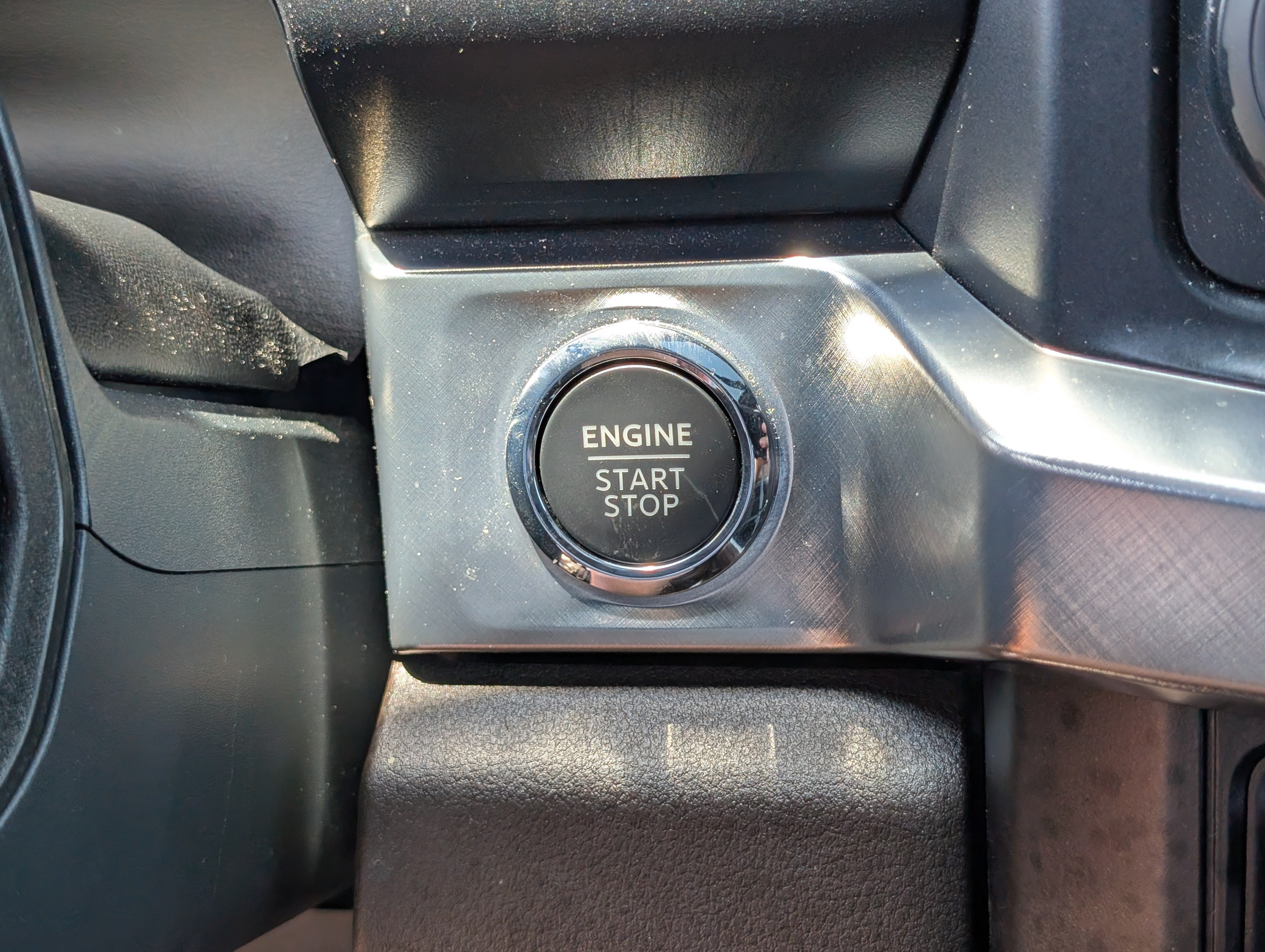 Certified 2025 Ford F350 King Ranch AWD/4WD image 24