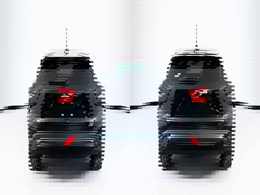 Used 2024 Chevrolet Trax RS image 4