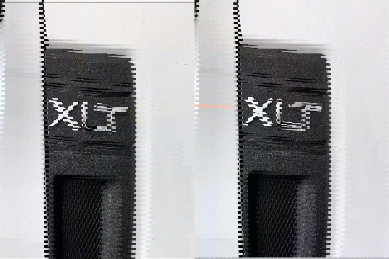 Certified 2025 Ford Maverick XLT w/ Equipment Group 302A image 11