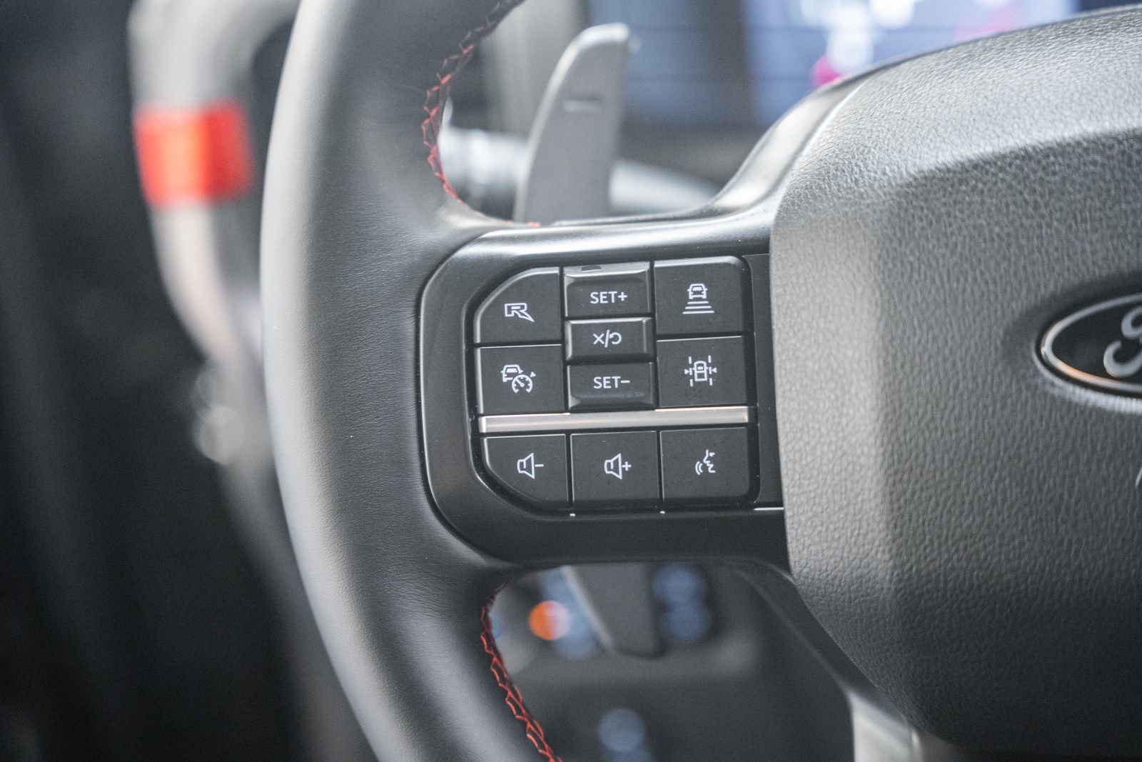 Certified 2025 Ford F150 Raptor image 38