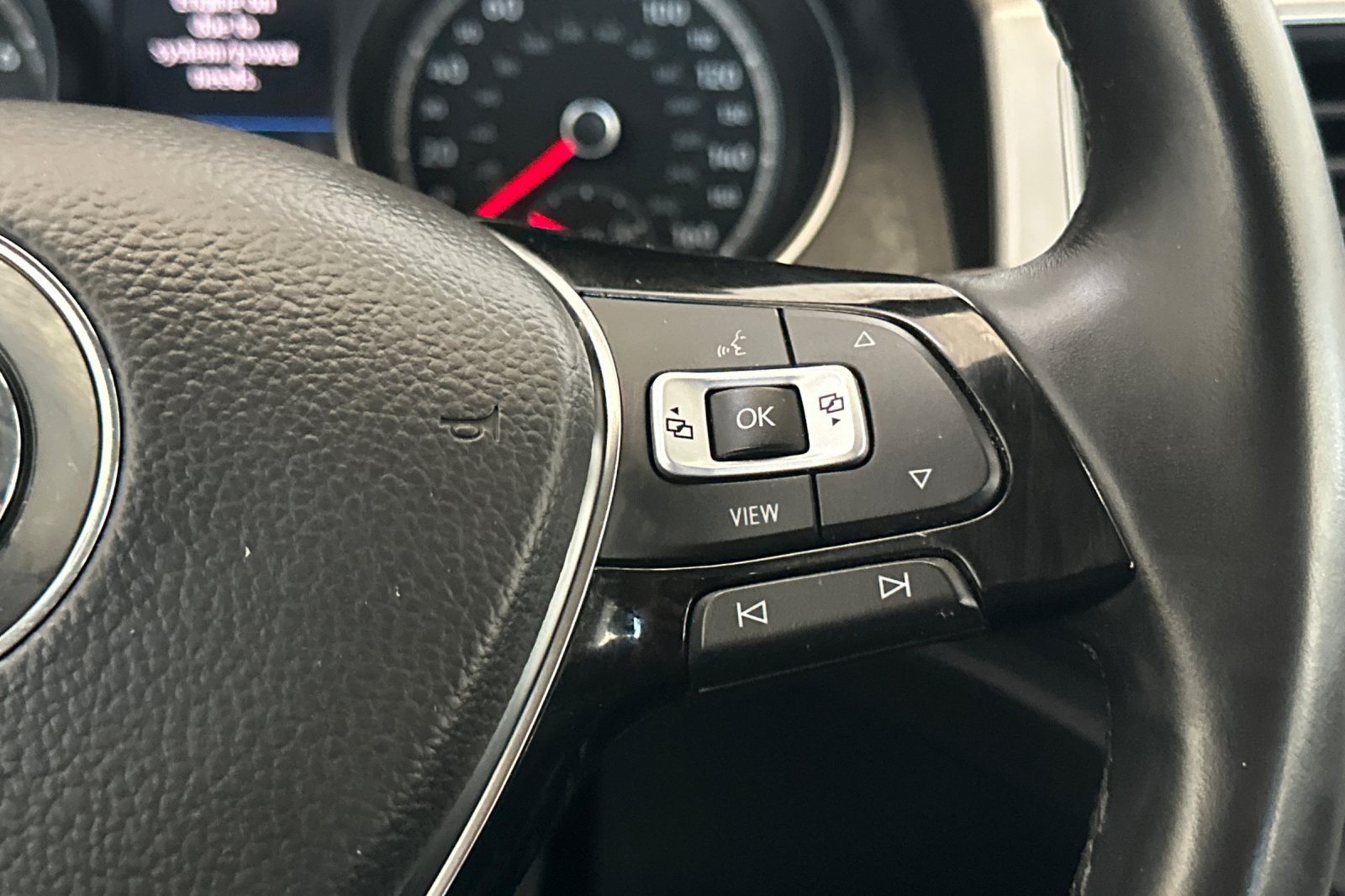 Used 2019 Volkswagen Atlas SE w/ Towing Package AWD/4WD image 27