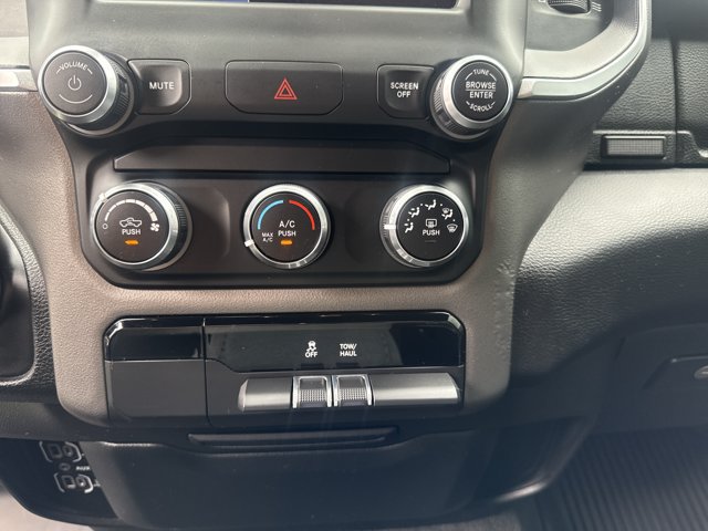 Used 2022 RAM 1500 Big Horn AWD/4WD image 27
