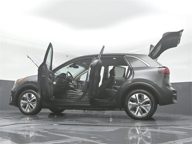Used 2022 Kia Niro EX image 57
