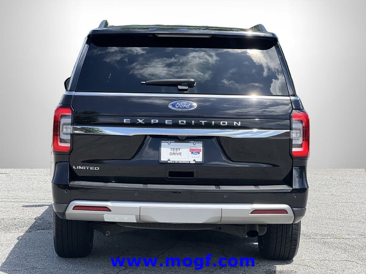 Certified 2024 Ford Expedition Limited RWD image 29