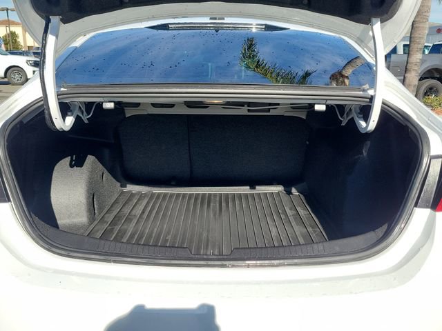 Used 2020 Chevrolet Malibu LS image 28