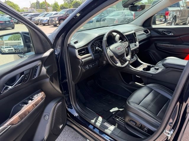 Used 2021 GMC Acadia Denali w/ Denali Ultimate Package AWD/4WD image 13