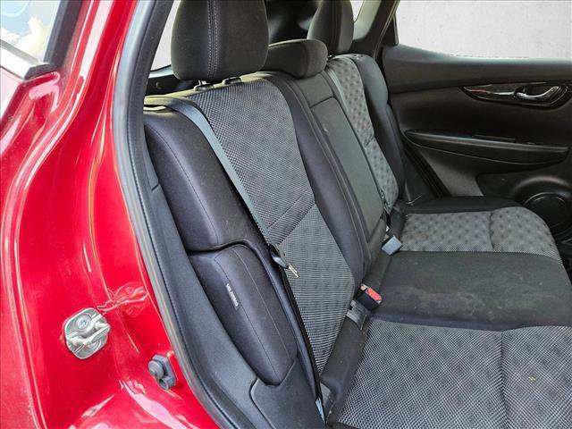 Used 2021 Nissan Rogue Sport SV image 20