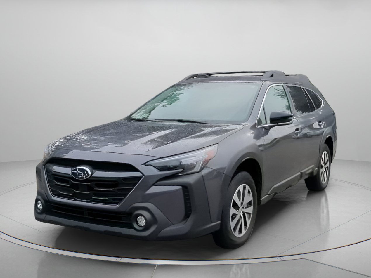 Used 2025 Subaru Outback Premium AWD/4WD image 11