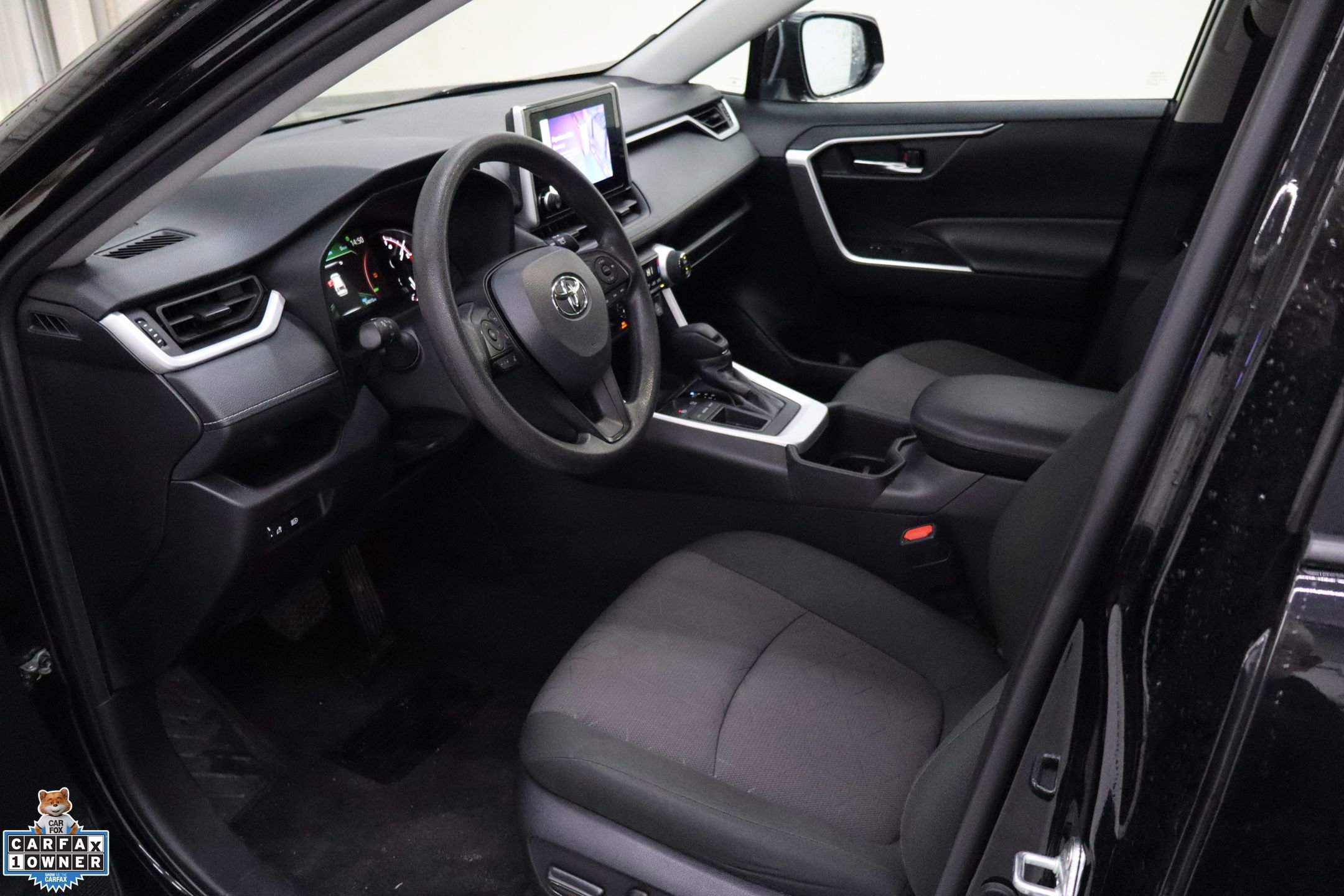 Used 2024 Toyota RAV4 XLE image 23