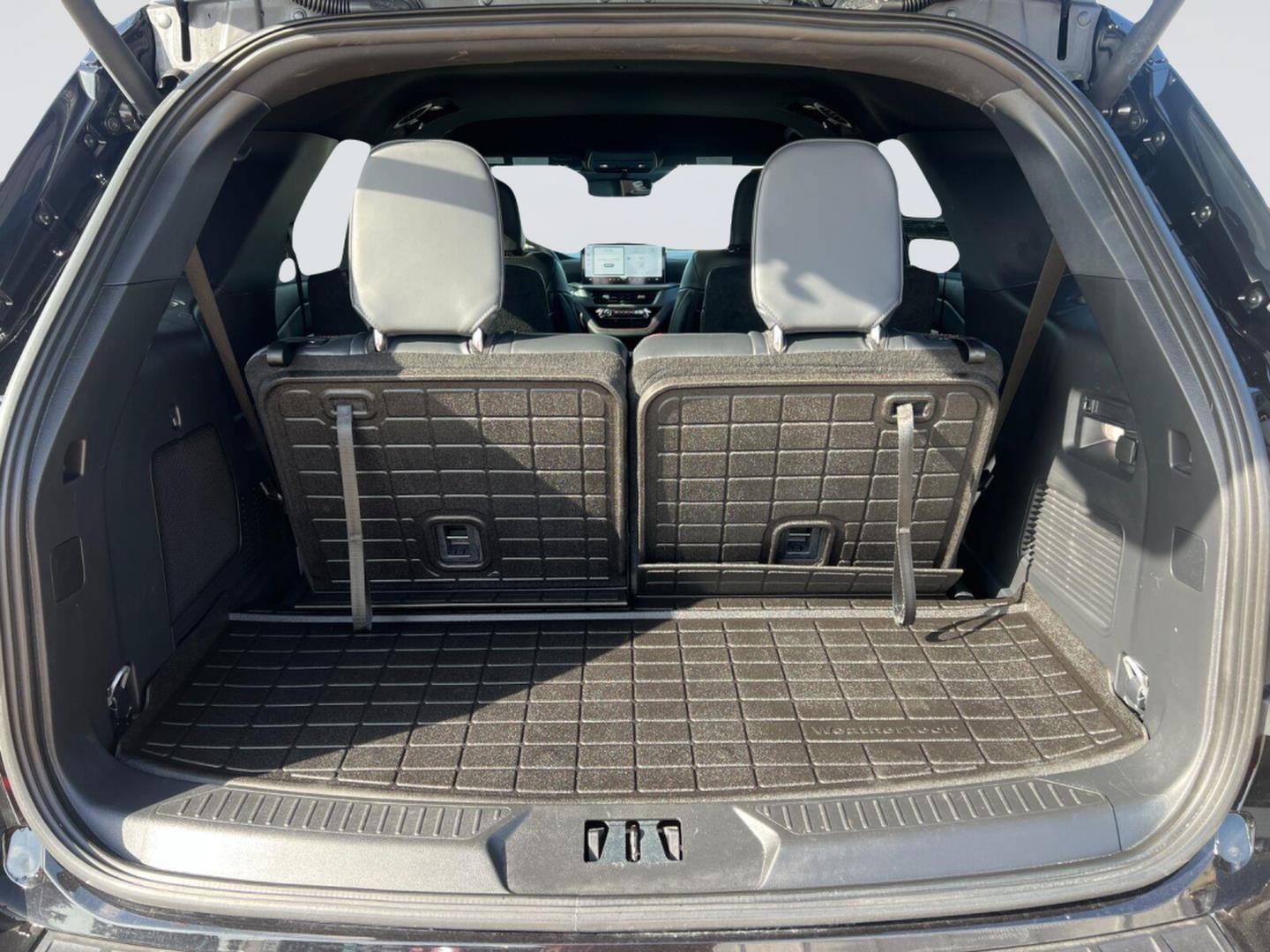Certified 2026 Ford Explorer ST-Line w/ ST-Line Street Pack RWD image 27