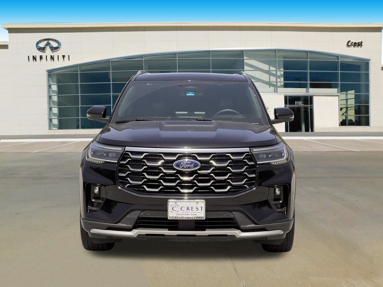 Certified 2025 Ford Explorer Platinum w/ Ultimate Package AWD/4WD image 9