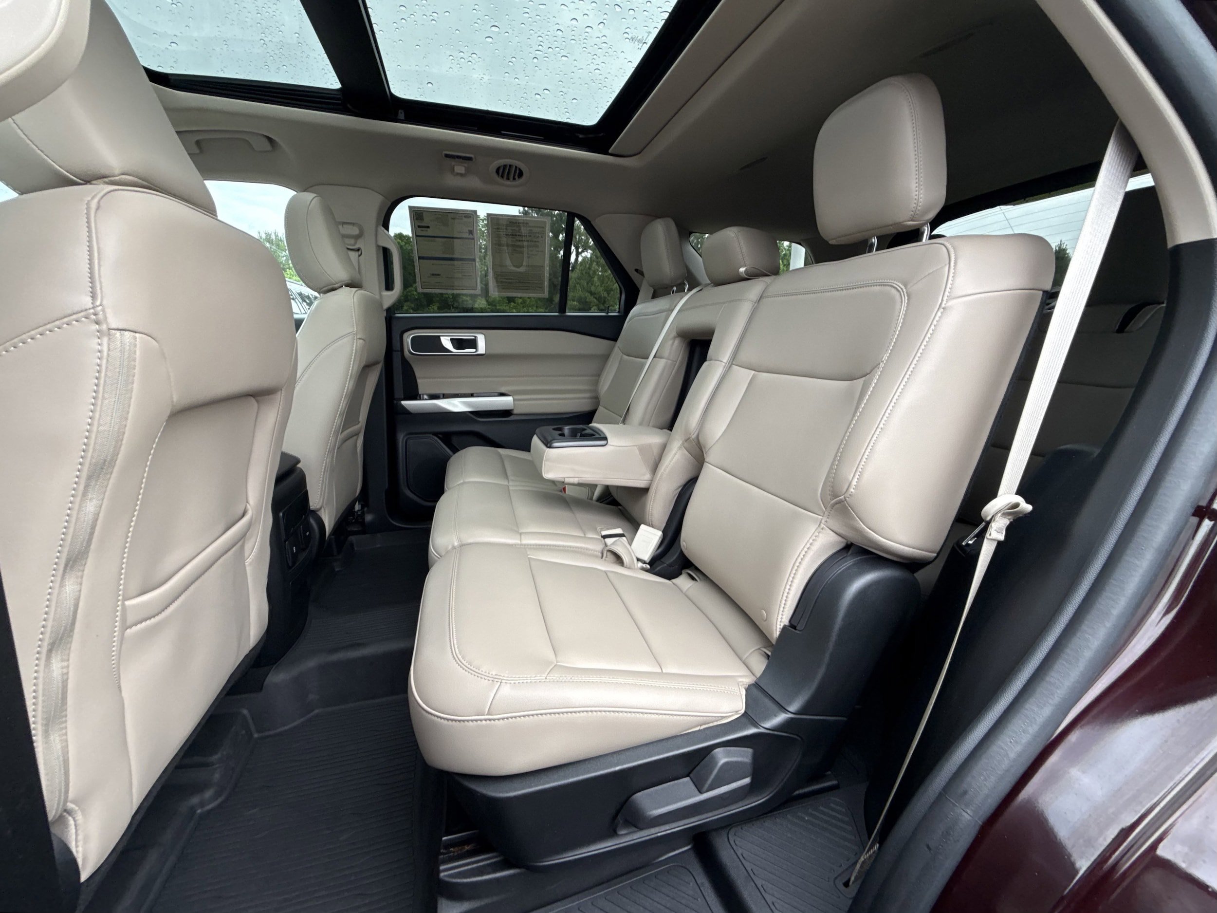 Certified 2023 Ford Explorer XLT w/ Equipment Group 202A AWD/4WD image 24