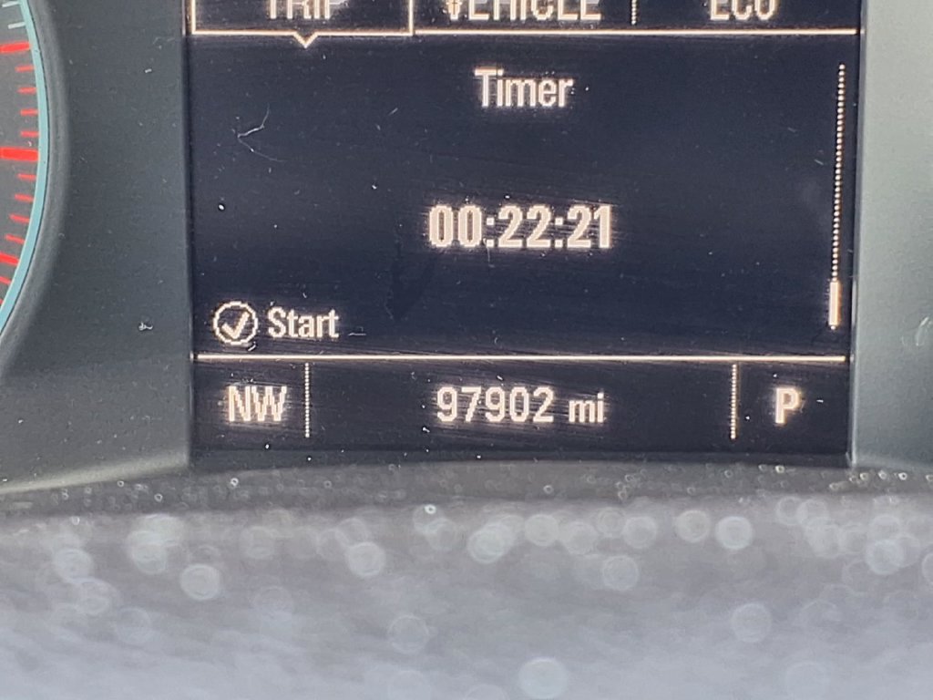 Used 2020 Chevrolet Malibu LT FWD image 16