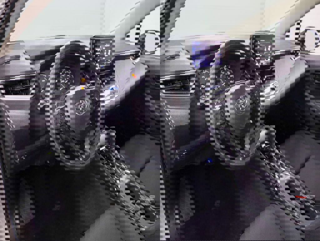 Used 2024 Toyota Corolla LE image 11