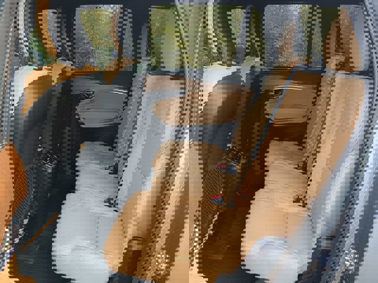 Used 2019 Volvo XC90 T6 Inscription w/ Luxury Package image 12