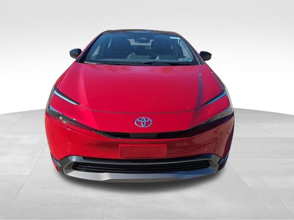 Used 2024 Toyota Prius XLE image 8