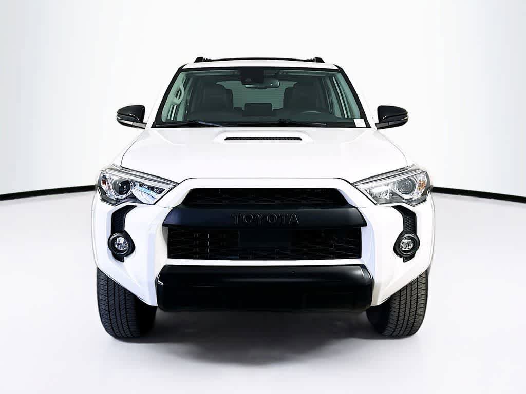 Used 2021 Toyota 4Runner Venture w/ Moonroof Package AWD/4WD image 6