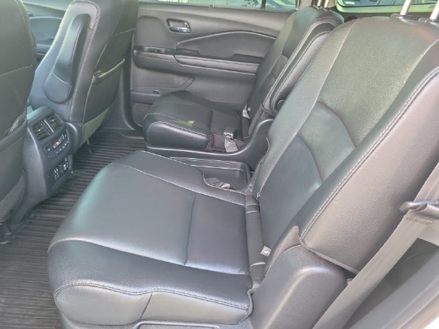Used 2021 Honda Pilot Touring image 20