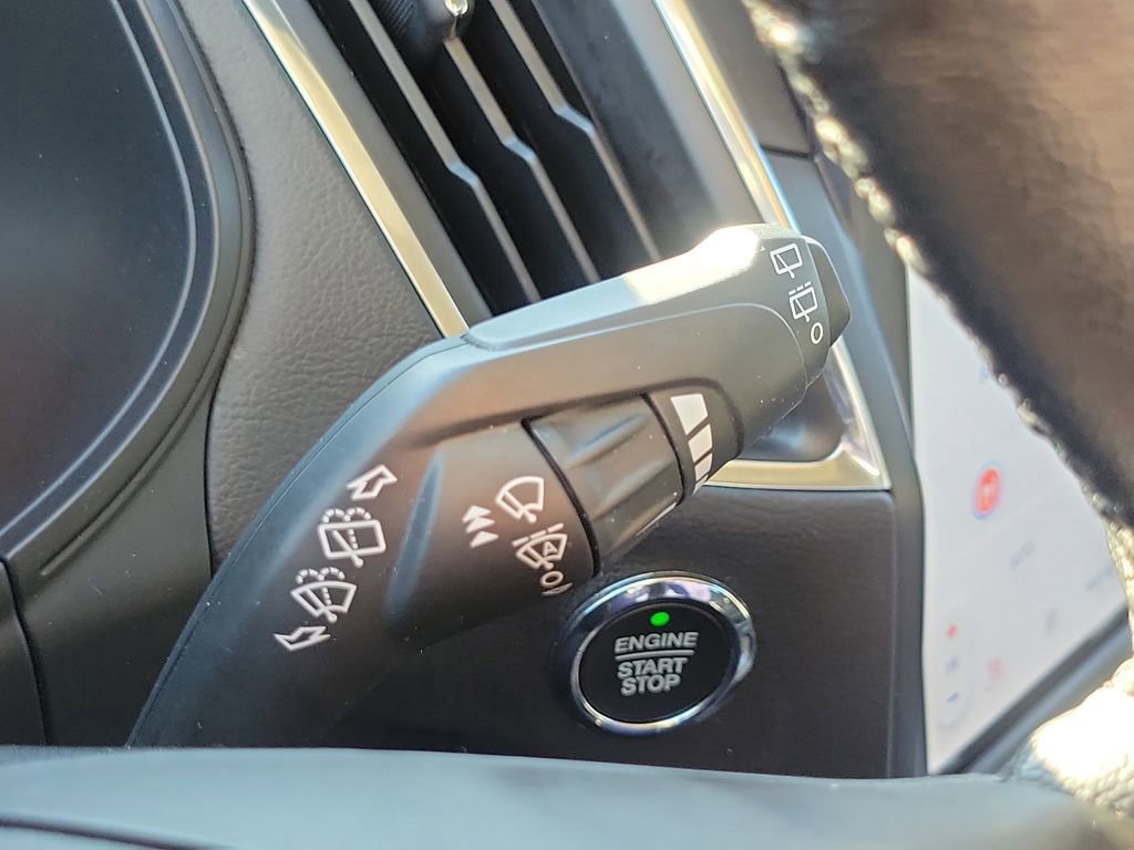 Certified 2023 Ford Edge Titanium image 16