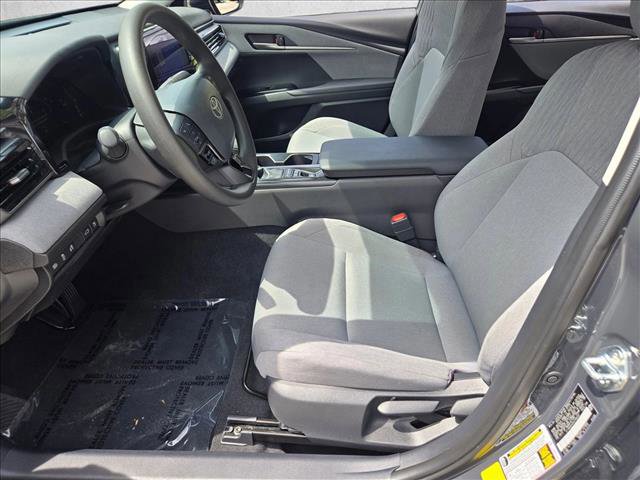 Used 2025 Toyota Camry LE FWD image 15