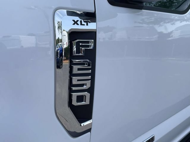 Certified 2022 Ford F250 XLT w/ Black Appearance Package AWD/4WD image 30
