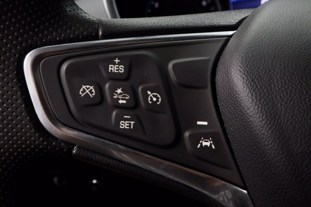 Used 2022 Chevrolet Equinox LT AWD/4WD image 25