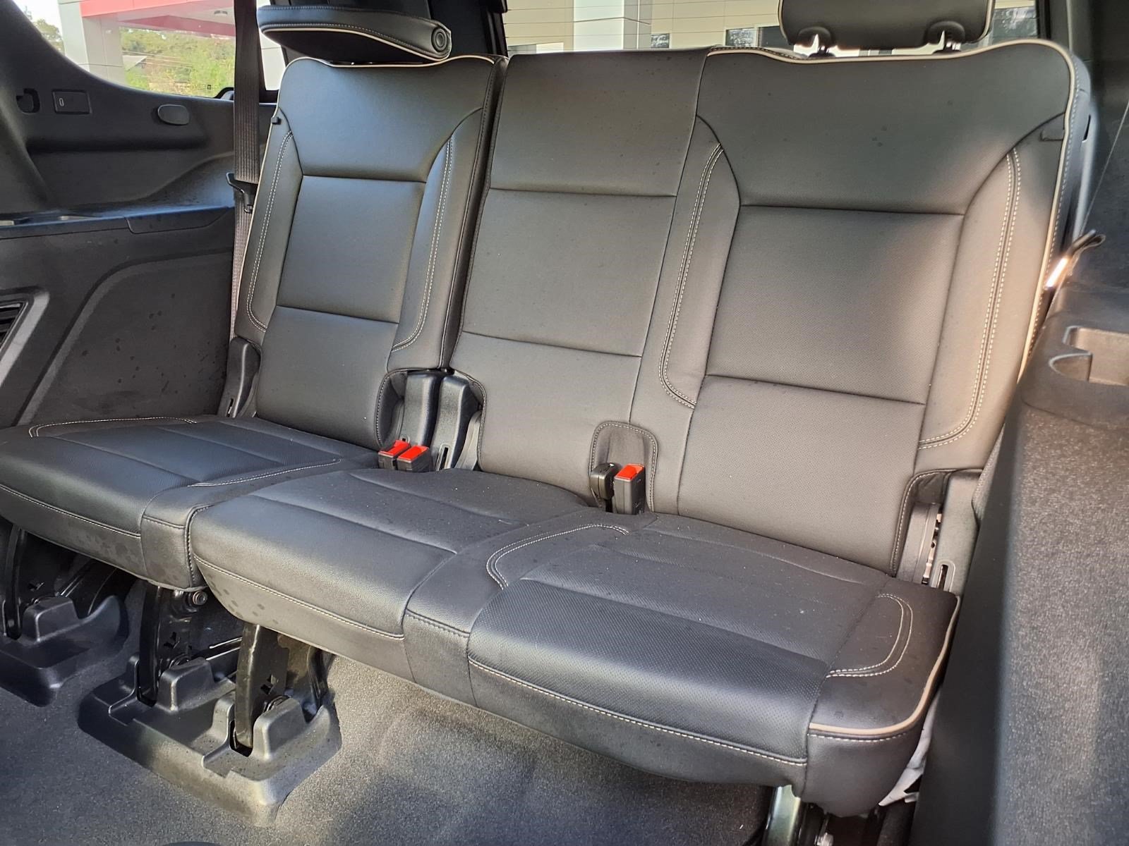 Used 2025 Chevrolet Tahoe Premier RWD image 9