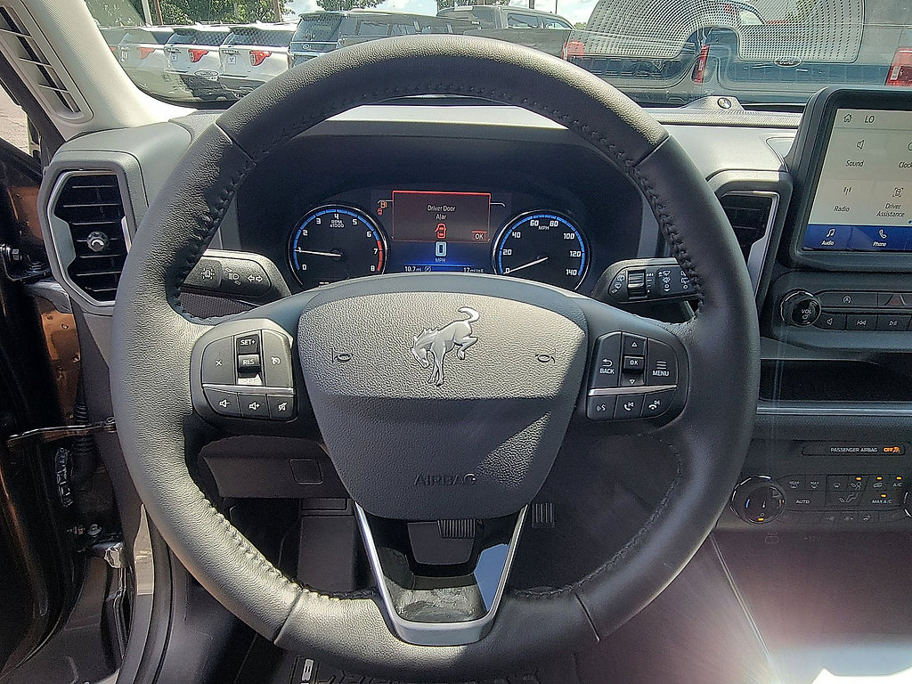 Certified 2023 Ford Bronco Sport Outer Banks w/ Tech Package AWD/4WD image 17