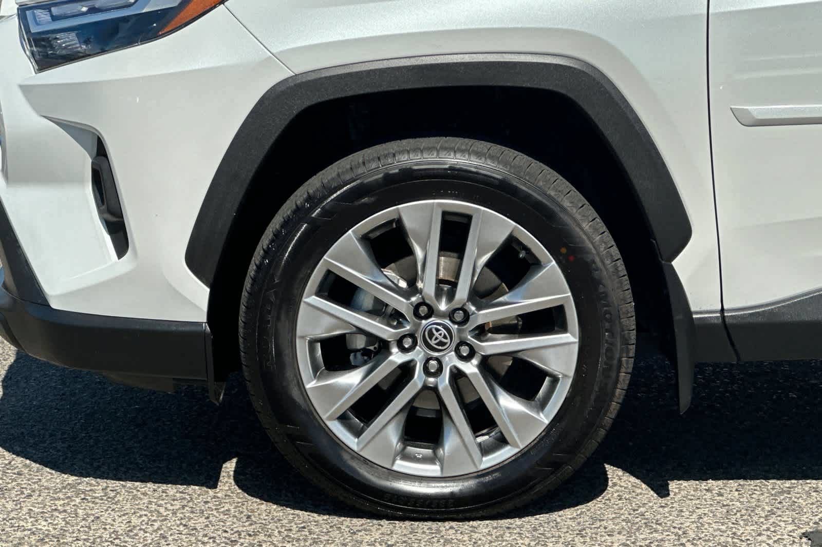 Used 2023 Toyota RAV4 XLE Premium FWD image 26