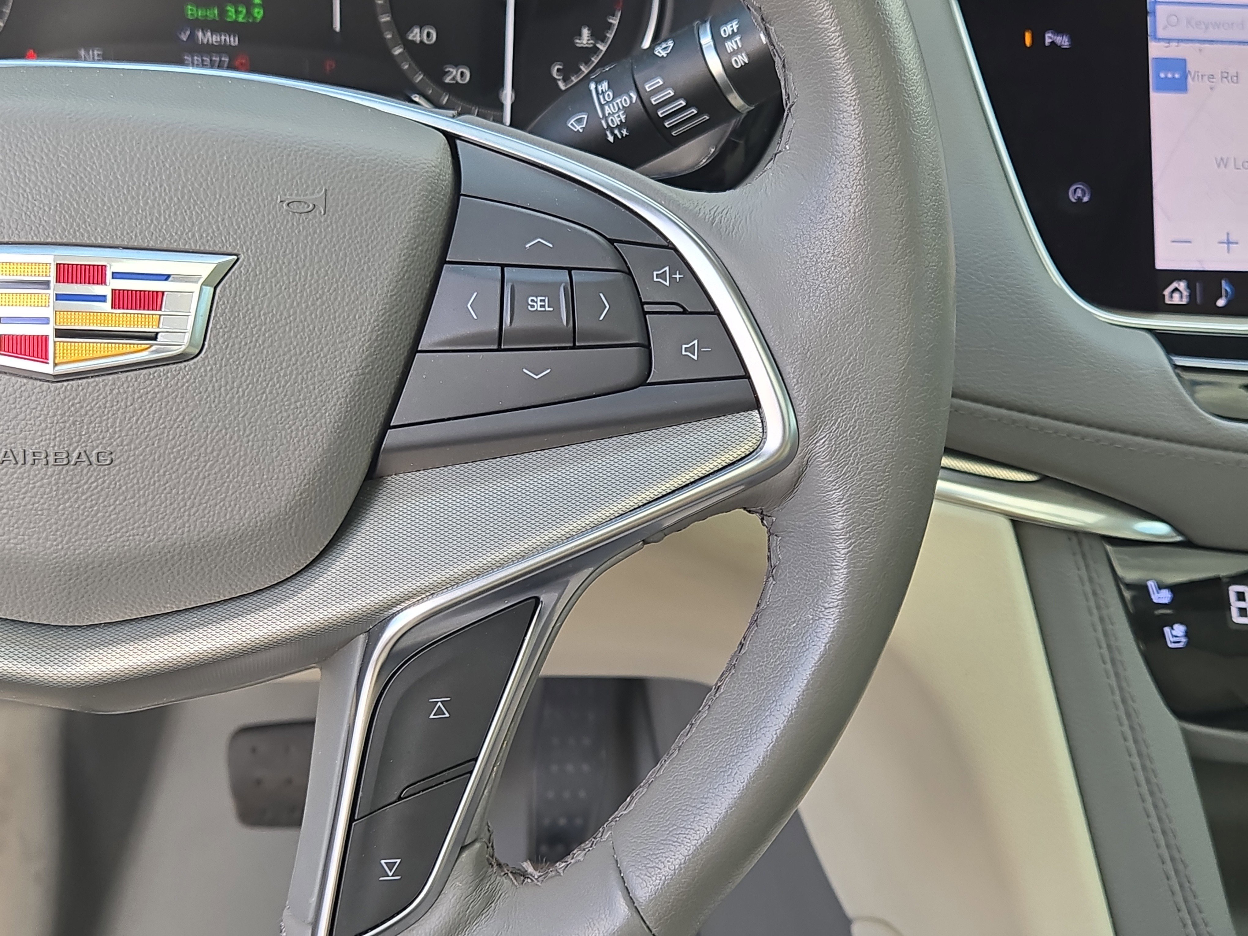 Used 2022 Cadillac XT5 Premium Luxury image 30