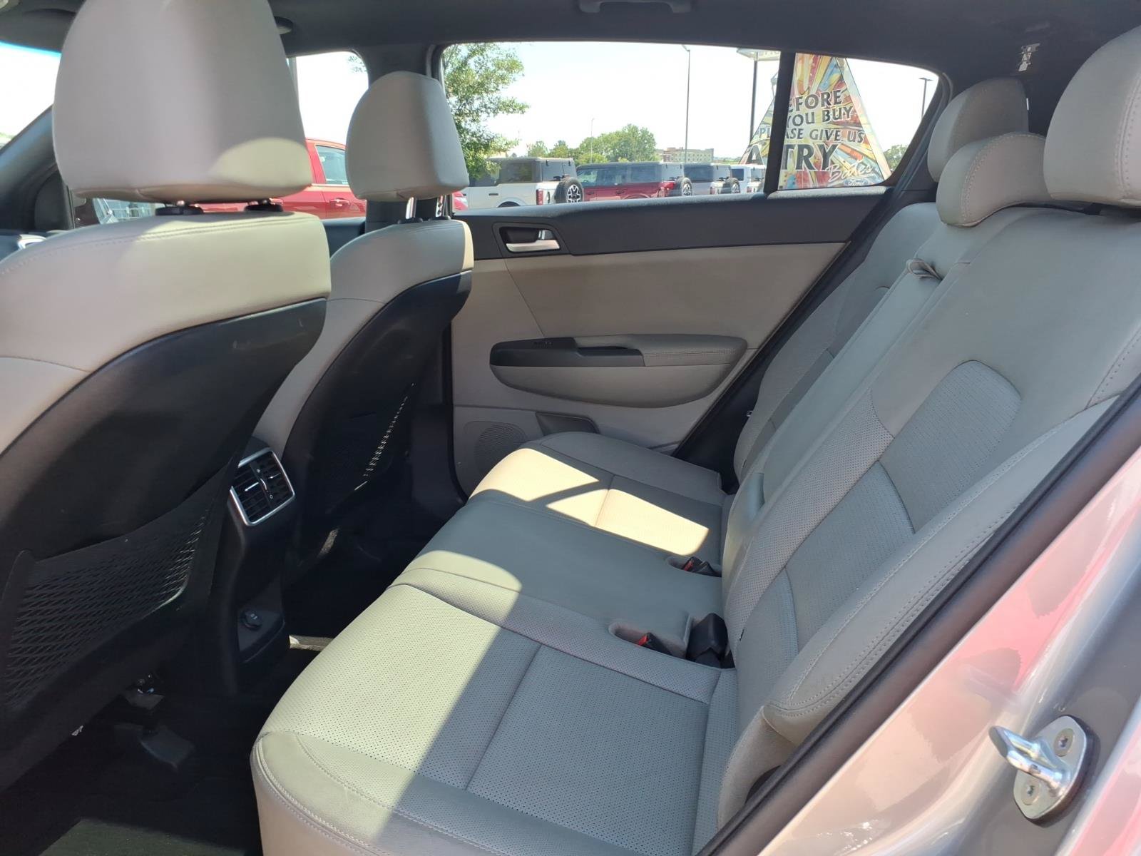 Used 2020 Kia Sportage S w/ S Sunroof Package FWD image 12