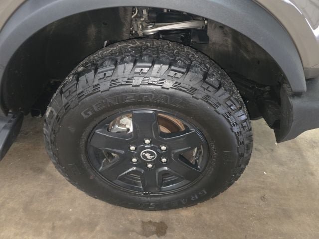 Certified 2025 Ford Bronco Outer Banks AWD/4WD image 2