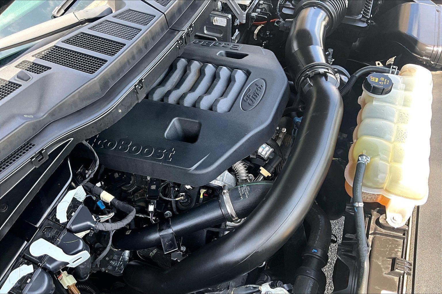 Certified 2022 Ford F150 Lariat w/ Equipment Group 502A High AWD/4WD image 34